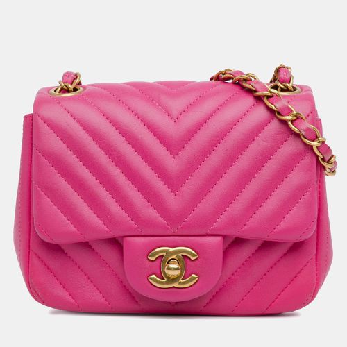 Lambskin Chevron Leather Mini Square Classic Flap Bag - Chanel - Modalova