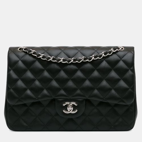 Chanel Black Lambskin Leather Jumbo Classic Double Flap Bag - Chanel - Modalova