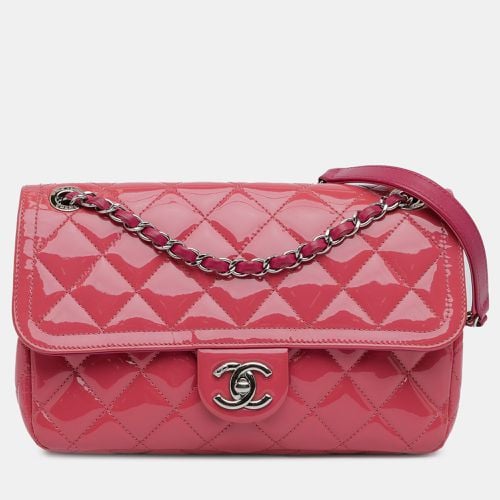 Chanel Pink Patent Leather Medium Coco Shine Flap Bag - Chanel - Modalova