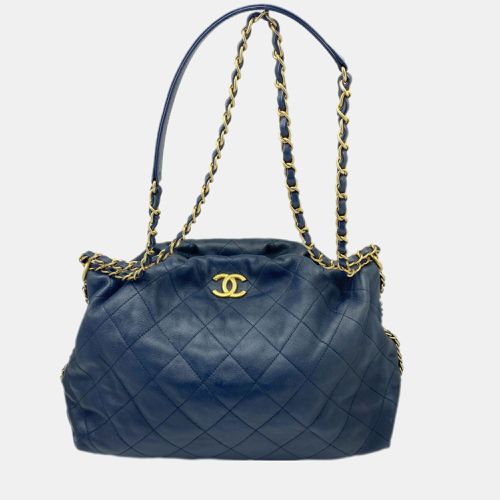 Chanel Navy Blue Calfskin Quilted Coco Shelter Bowling Bag - Chanel - Modalova