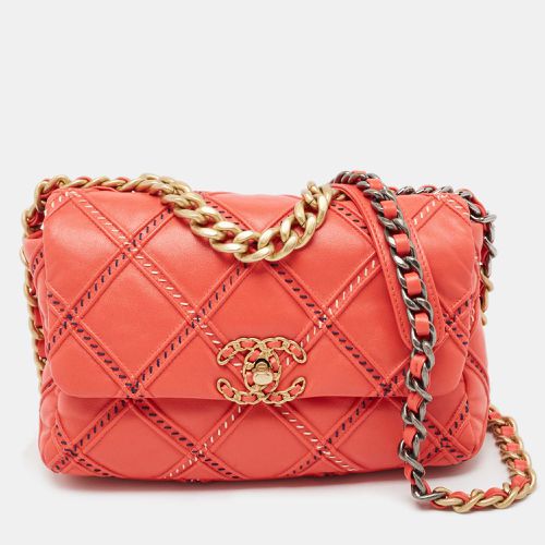 Chanel Red Quilted Wild Stitch Leather Medium 19 Flap Bag - Chanel - Modalova