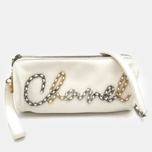 Chanel White Calfskin Chain 20s Signature Bowling Bag - Chanel - Modalova