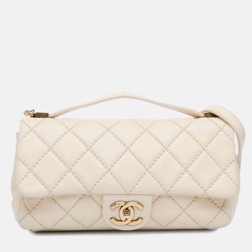 Chanel Ivory Calfskin Leather Medium Urban Day Flap Shoulder Bag - Chanel - Modalova