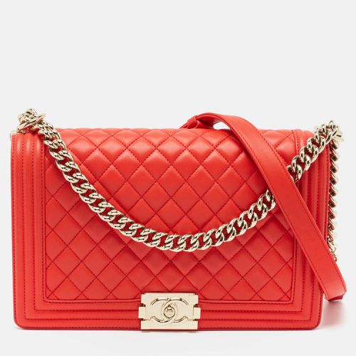 Chanel Red Quilted Leather New Medium Boy Bag - Chanel - Modalova