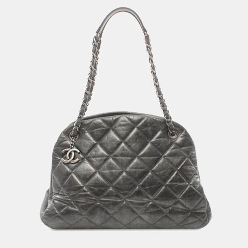 Chanel Large Aged Calfskin Just Mademoiselle Bowling Bag - Chanel - Modalova