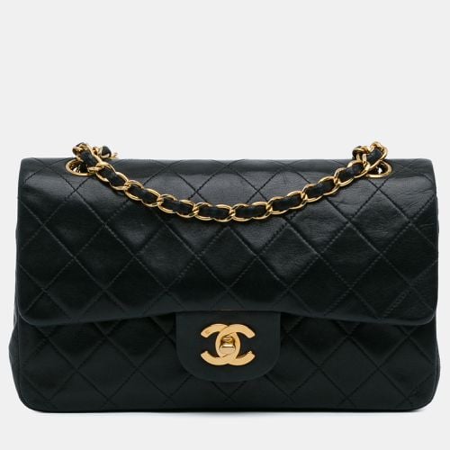 Lambskin Leather Medium Classic Double Flap Bag - Chanel - Modalova