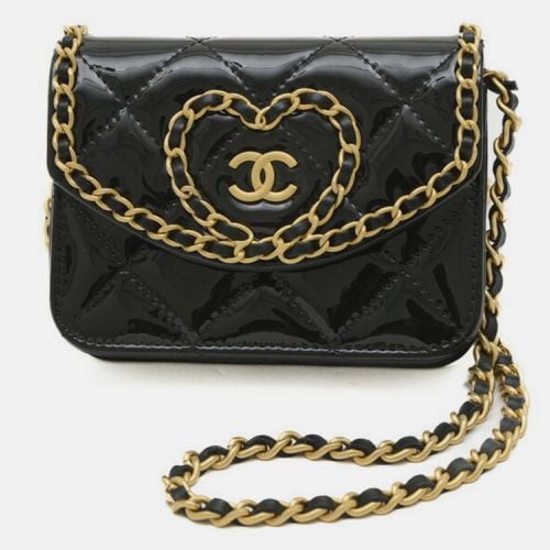 Patent Leather CC Heart Wallet with Chain - Chanel - Modalova