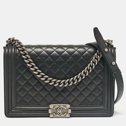 Chanel Black Quilted Leather New Medium Boy Bag - Chanel - Modalova