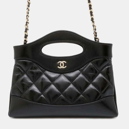 Shiny Crumpled Calfskin Quilted Nano 31 Shopping Bag - Chanel - Modalova