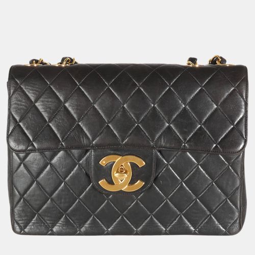 Chanel Black Vintage Quilted Lambskin Jumbo XL Flap Bag - Chanel - Modalova