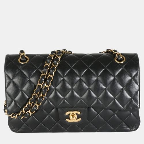 Chanel Black Quilted Lambskin Medium Classic Double Flap Bag - Chanel - Modalova