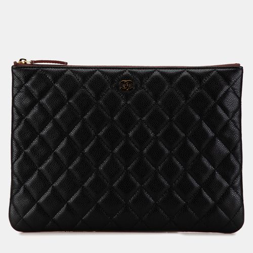 Chanel Medium Quilted Caviar O Case Clutch - Chanel - Modalova