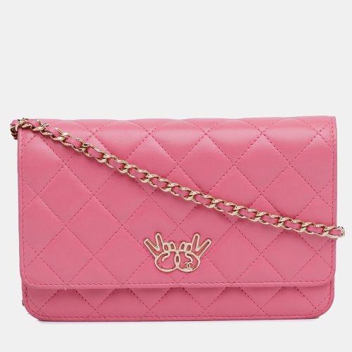 Quilted Lambskin Emoticon Wallet On Chain - Chanel - Modalova