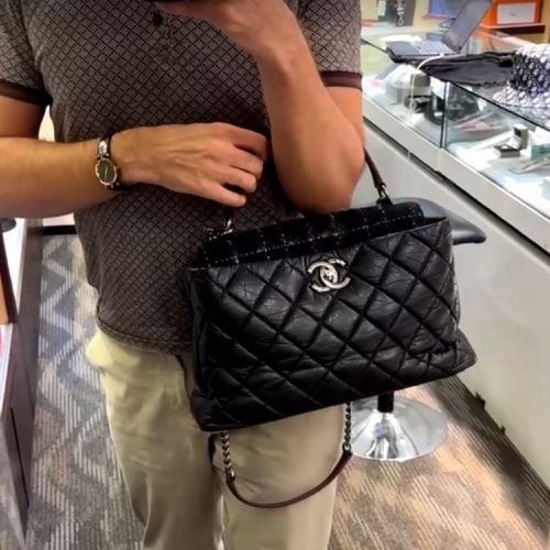 Chanel Tweed & Aged Calfskin Portobello Top Handle Bag - Chanel - Modalova