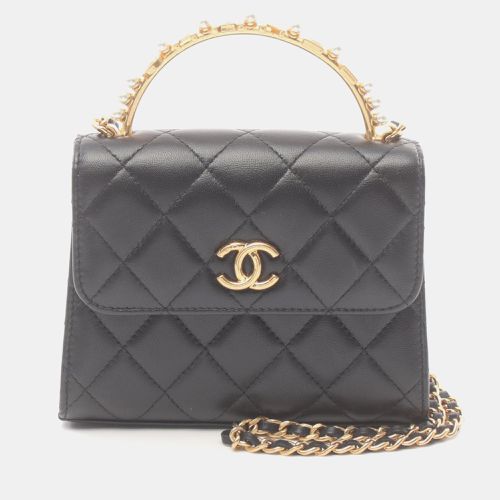 Quilted Lambskin Top Handle Flap Bag - Chanel - Modalova