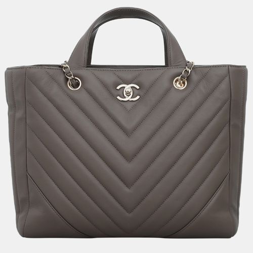 Chanel Brown CC Chevron Tote Bag - Chanel - Modalova