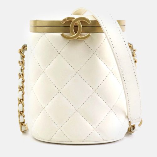 Off- Gold Leather Matelasse Shoulder Bag - Chanel - Modalova