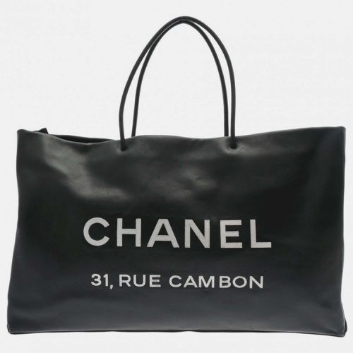 Chanel Black Calfskin Essential Large Tote Bag - Chanel - Modalova