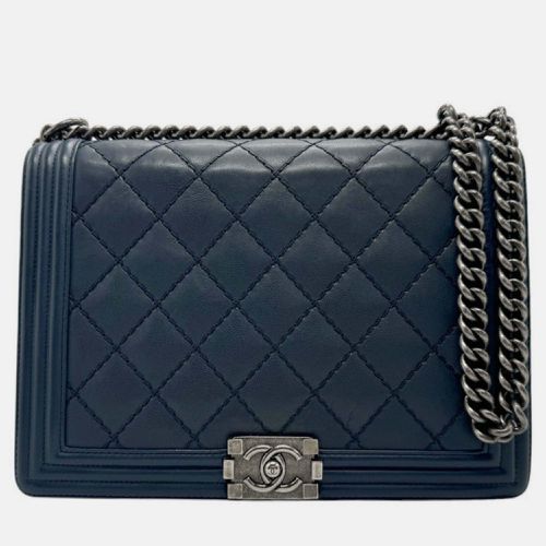 Chanel Navy Gunmetal Leather Boy Bag - Chanel - Modalova