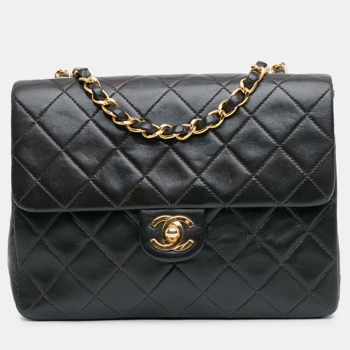 Chanel Black Quilted Classic Lambskin Flap Square Bag - Chanel - Modalova