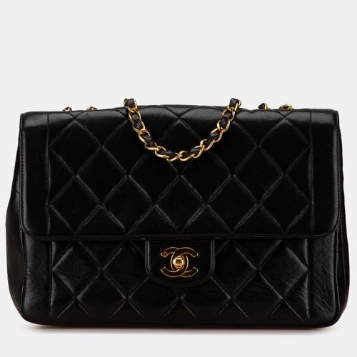 Chanel Medium Quilted Lambskin Border Single Flap Bag - Chanel - Modalova