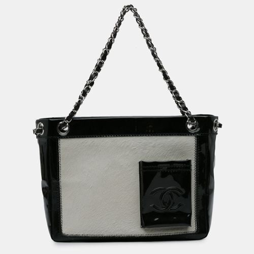 Chanel Black Patent and Pony Hair Pocket Small Tote Bag - Chanel - Modalova