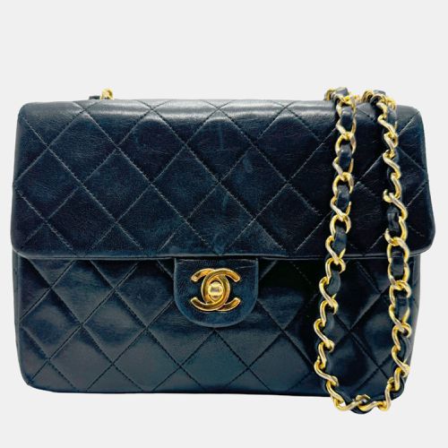 Metal Gold Leather Matelasse Shoulder Bag - Chanel - Modalova