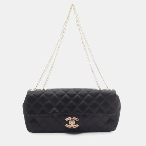 Chanel Black Fabric Matelasse Shoulder Bag - Chanel - Modalova