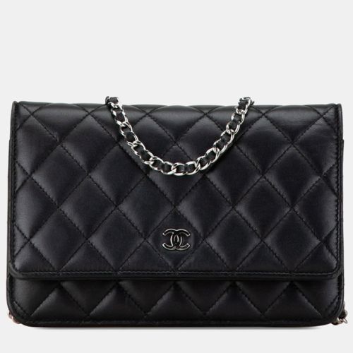 Lambskin Matelasse Chain Wallet - Chanel - Modalova