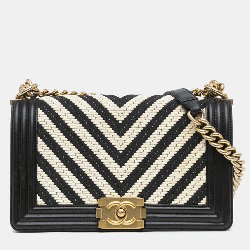 Chanel Black Medium Braided Chevron Cotton And Lambskin Boy Flap Bag - Chanel - Modalova