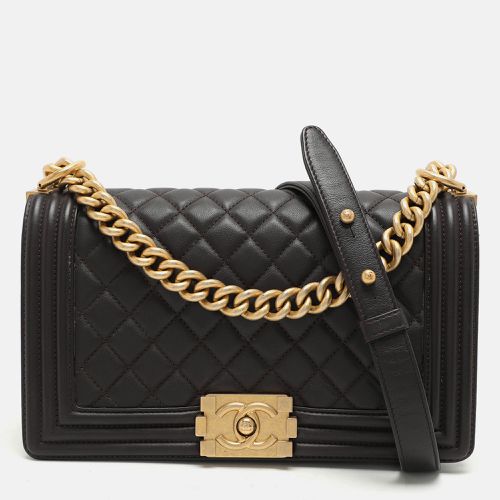 Quilted Leather Medium Boy Bag - Chanel - Modalova