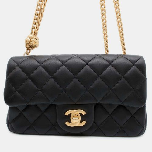 Lambskin Mini Matelasse Camellia Chain Shoulder Bag Size 20 - Chanel - Modalova