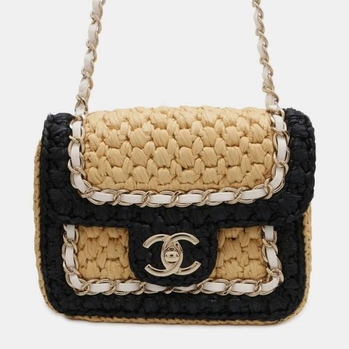 Black/White/ Blade Raffia Lambskin Cruise Collection Mini Flap Bag Size Mini - Chanel - Modalova