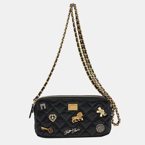 Chain Wallet Matelasse Lucky Charm Heart Key Ribbon Arc De Triomphe Lion Lambskin - Chanel - Modalova