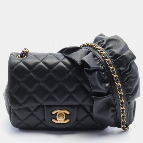 Chanel Black Lambskin Matelasse Shoulder Bag - Chanel - Modalova