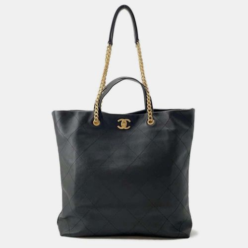 Chanel Matelasse Coco Mark Maxi Black Tote Bag - Chanel - Modalova