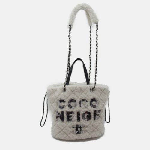 Chanel White Black Coco Neige Shoulder Bag - Chanel - Modalova