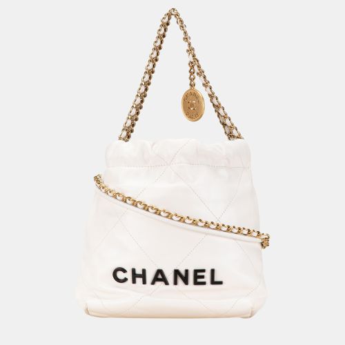 Chanel White Leather Mini Shiny Calfskin 22 Hobo Bag - Chanel - Modalova