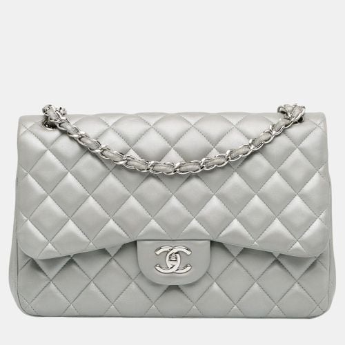 Chanel Silver Jumbo Classic Lambskin Double Flap - Chanel - Modalova