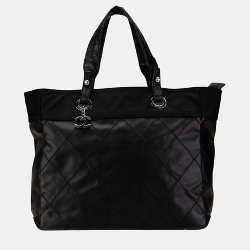 Chanel Black Leather Coco Mark Paris Biarritz MM Tote Bag - Chanel - Modalova