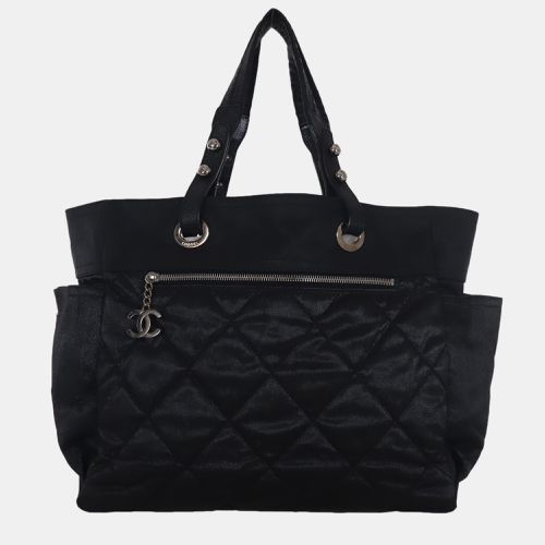 Chanel Medium Paris-Biarritz Quilted Tote Bag - Chanel - Modalova