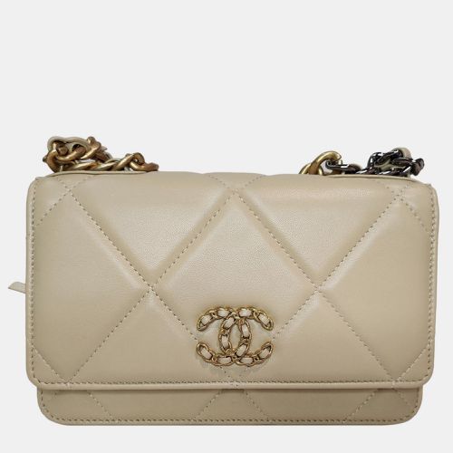 Chanel Beige C19 Wallet On Chain - Chanel - Modalova