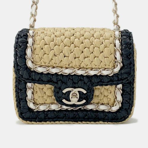 Chanel Black/White/Beige Blade Raffia Lambskin Flap Bag Mini - Chanel - Modalova