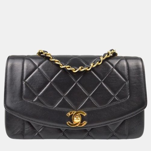 Chanel Black Lambskin Small Diana Shoulder Bag - Chanel - Modalova