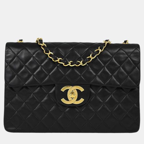 Chanel Black Lambskin Maxi Stainless Steel Flap Shoulder Bag - Chanel - Modalova