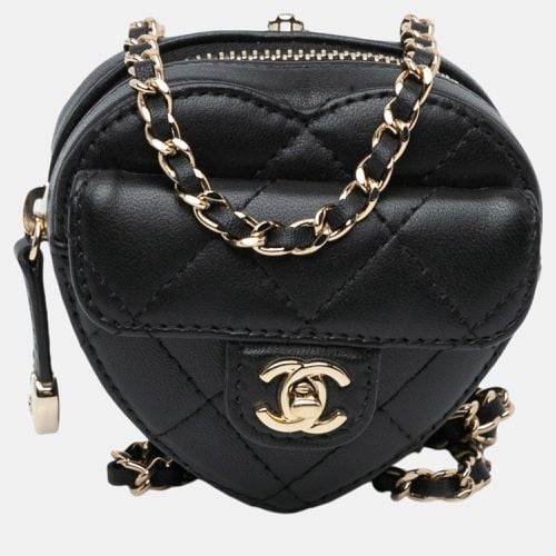 Chanel Black Lambskin CC in Love Heart Necklace Bag - Chanel - Modalova