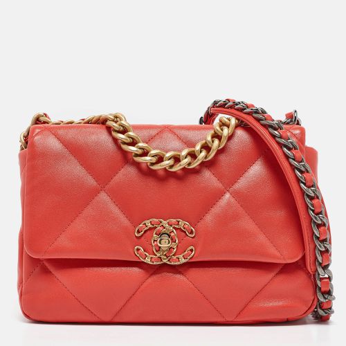 Chanel Orange Quilted Leather Small 19 Flap Bag - Chanel - Modalova