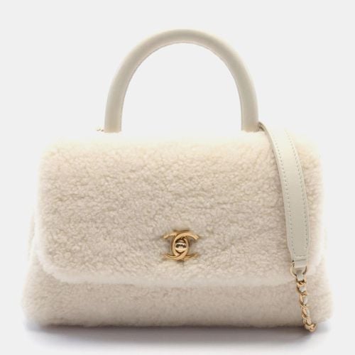 Chanel White Boa Coco Handle Flap Matelasse Handbag - Chanel - Modalova