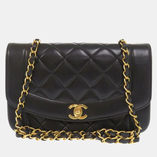 Lambskin Diana 22 Small Matelasse Shoulder Bag - Chanel - Modalova