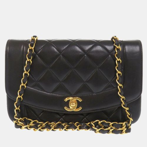 Lambskin Diana 22 Small Matelasse Shoulder Bag - Chanel - Modalova